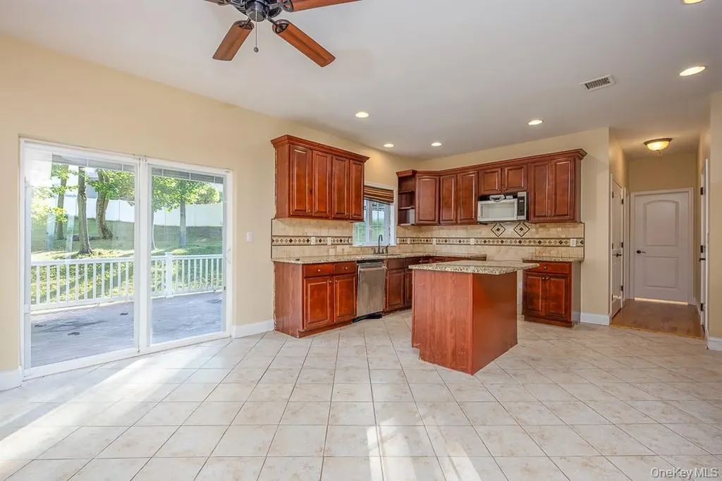 4 Standish Road Monroe NY 10950