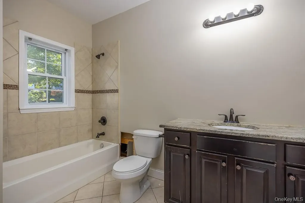 4 Standish Road Monroe NY 10950