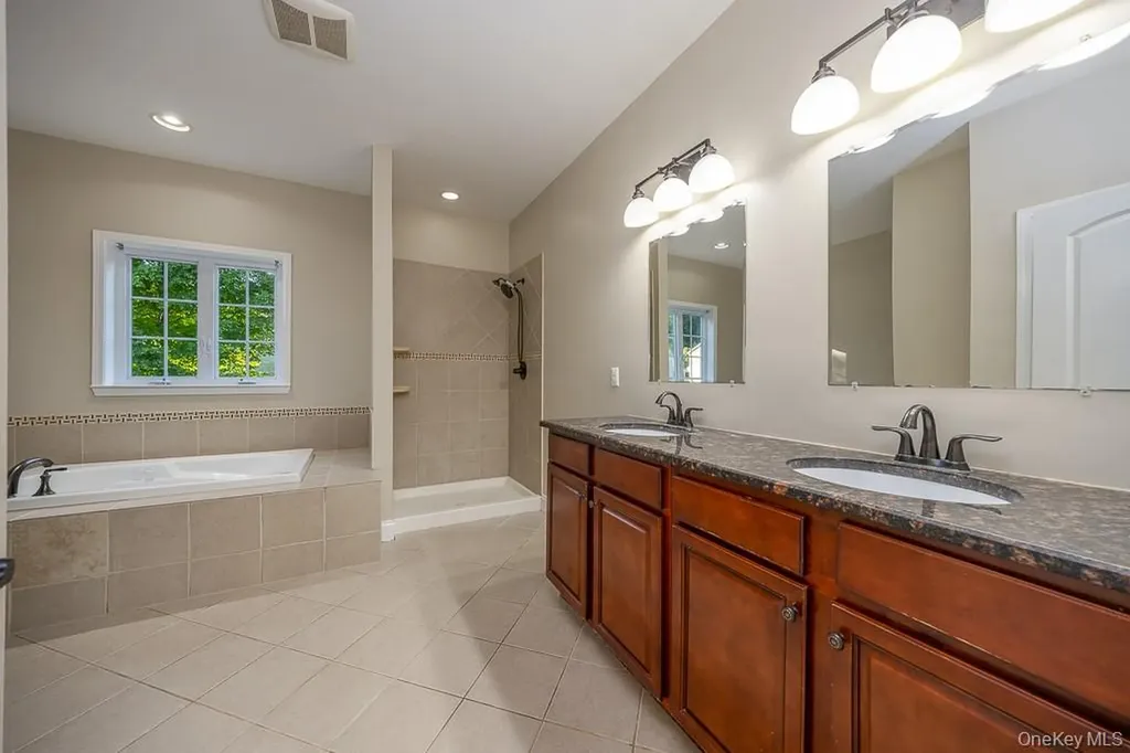 4 Standish Road Monroe NY 10950