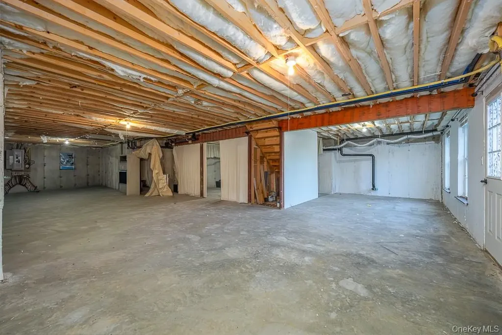 4 Standish Road Monroe NY 10950