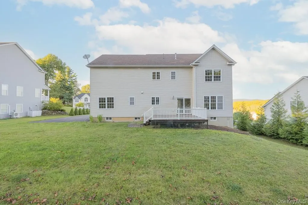 4 Standish Road Monroe NY 10950