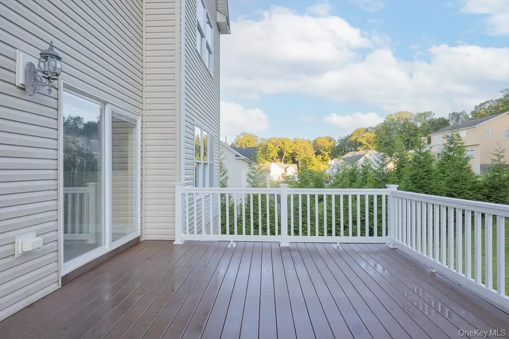 4 Standish Road Monroe NY 10950