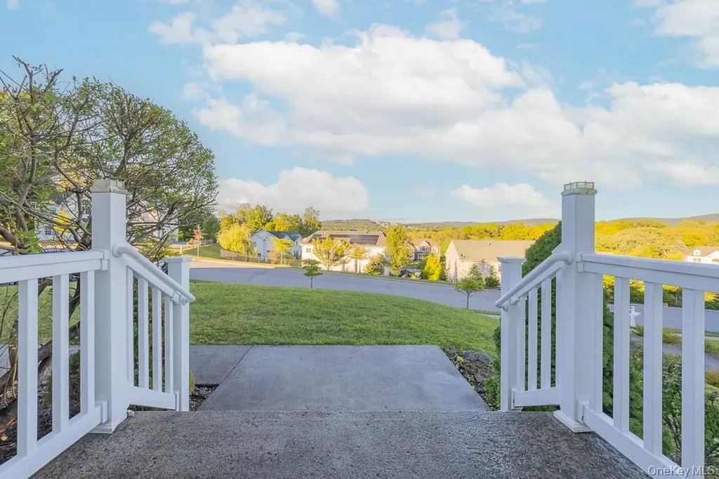 4 Standish Road Monroe NY 10950