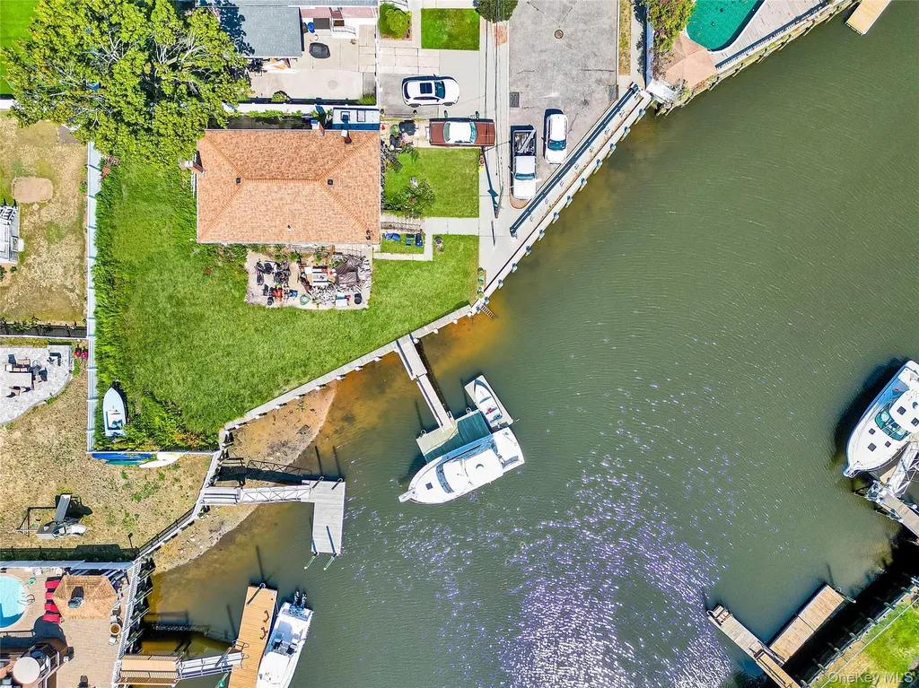 3354 Murdock Avenue Oceanside NY 11572