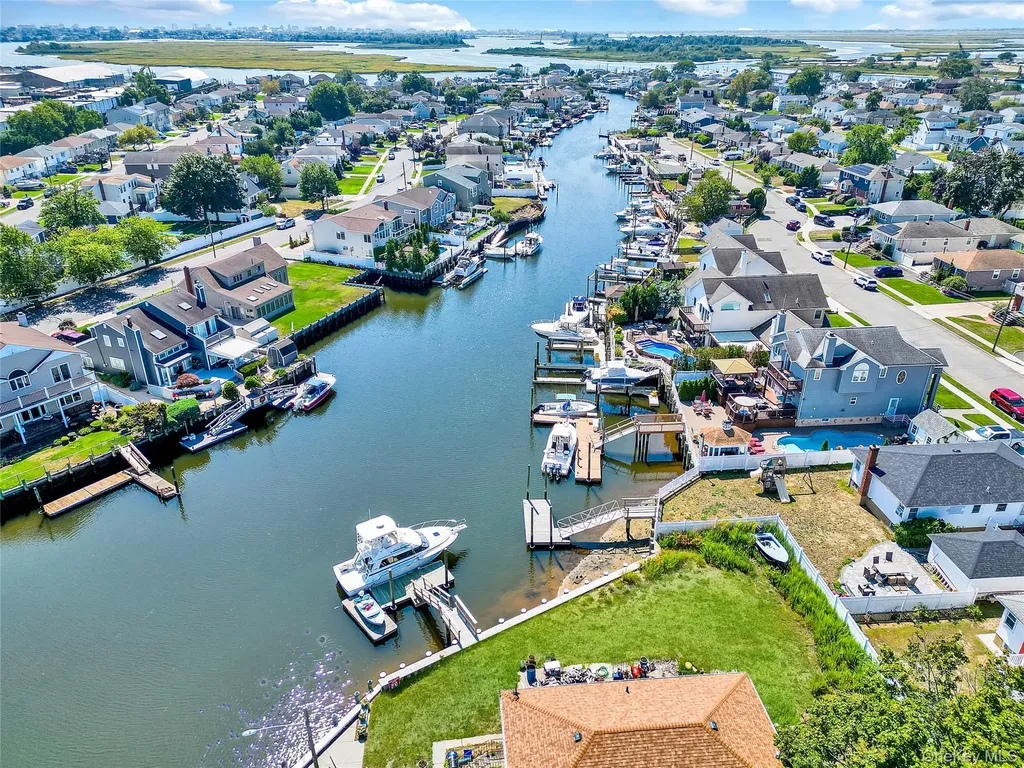 3354 Murdock Avenue Oceanside NY 11572