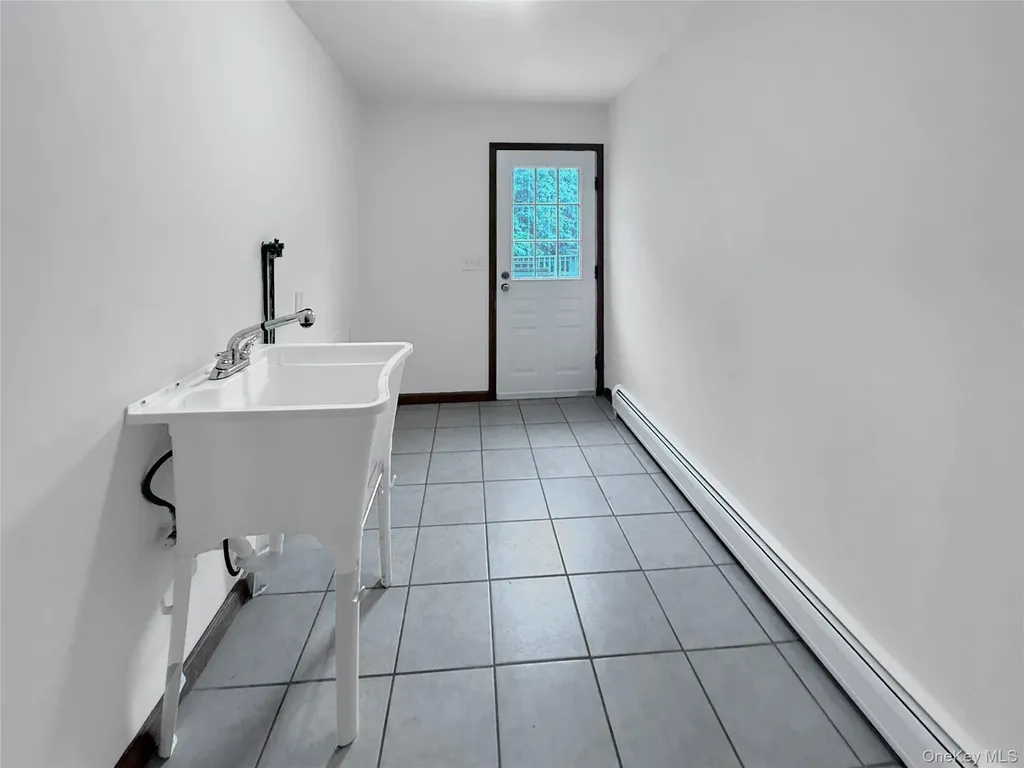 325 Jackson Avenue New Windsor NY 12553
