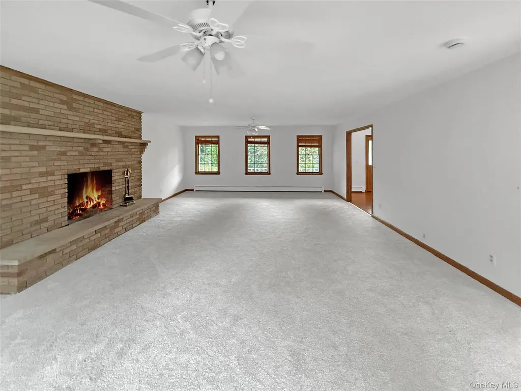 325 Jackson Avenue New Windsor NY 12553