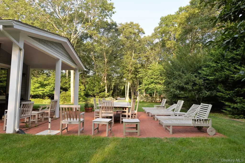 11 West Drive East Hampton NY 11937