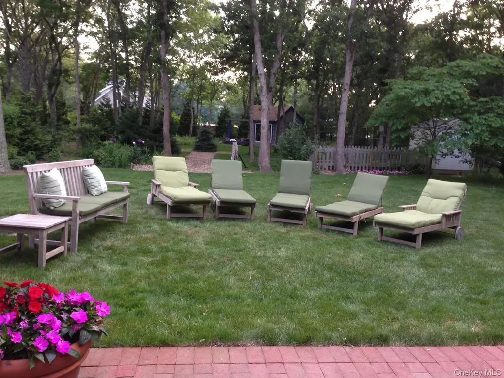 11 West Drive East Hampton NY 11937