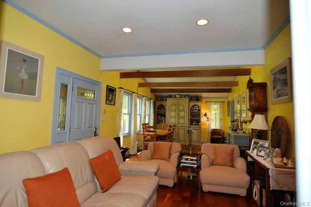 11 West Drive East Hampton NY 11937