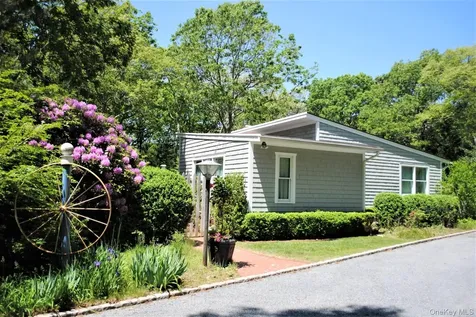 11 West Drive East Hampton NY 11937