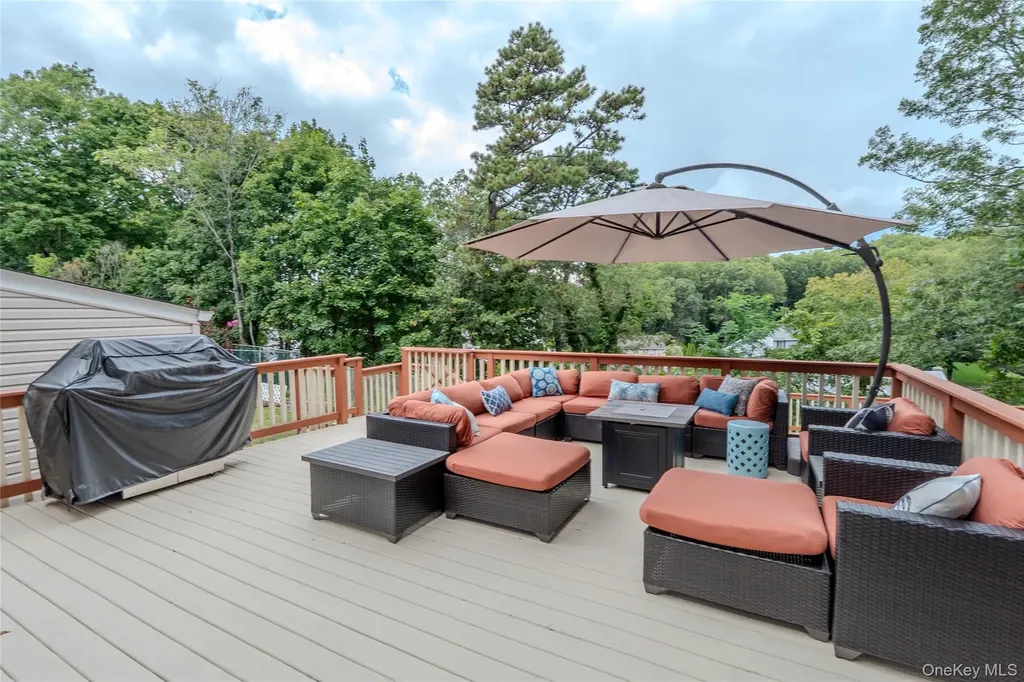 45 Harvard Lane Commack NY 11725