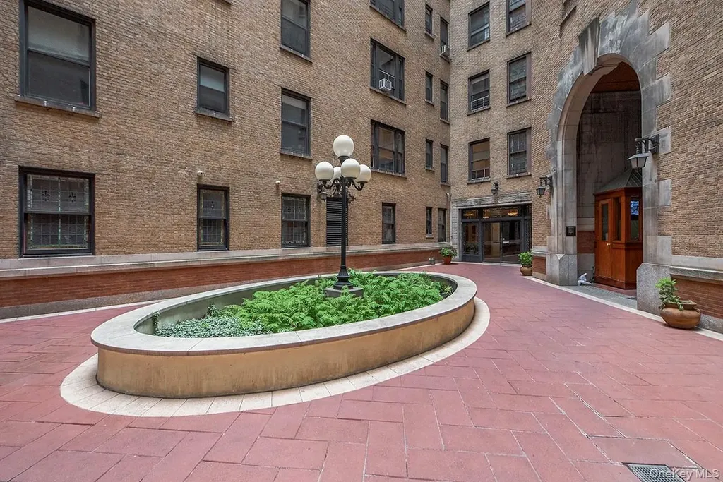 800 Riverside Drive New York (manhattan) NY 10032