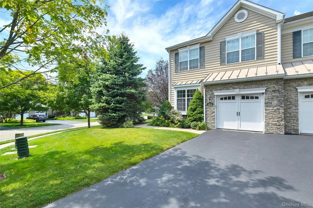 1019 Dutcher Drive Fishkill NY 12524