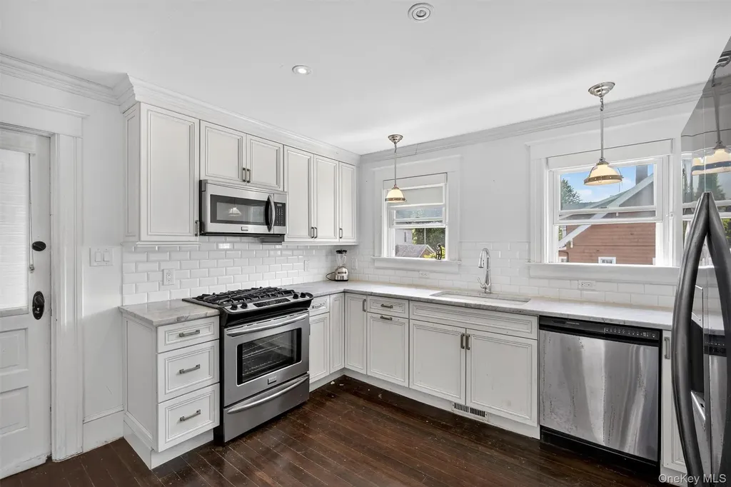 31 Worrall Avenue Poughkeepsie NY 12603