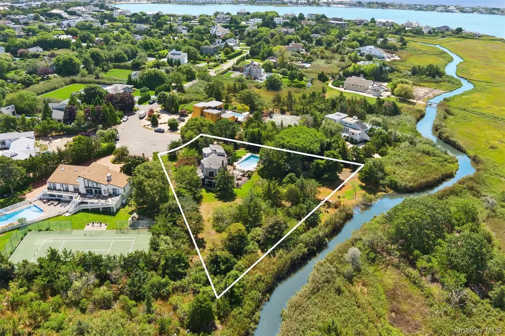 29 Stillwaters Lane Westhampton Beach NY 11978