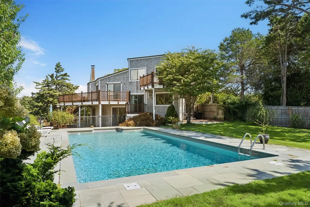 29 Stillwaters Lane Westhampton Beach NY 11978