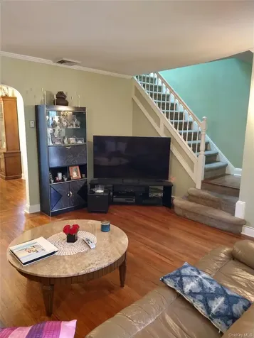 20520 33rd Avenue Bayside NY 11361