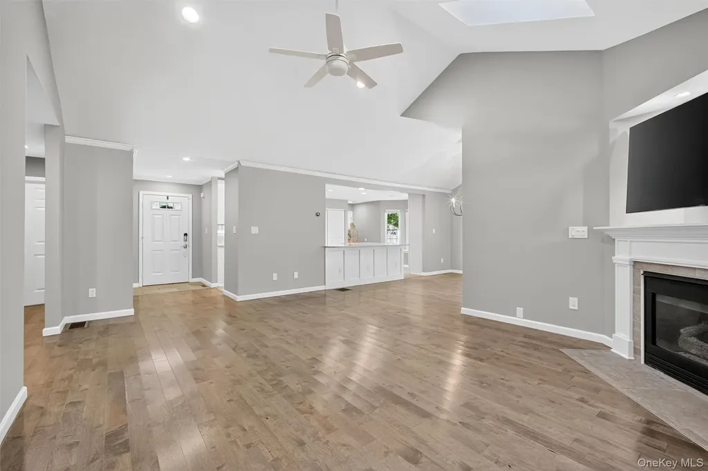 60 Muirfield Court Poughkeepsie NY 12603