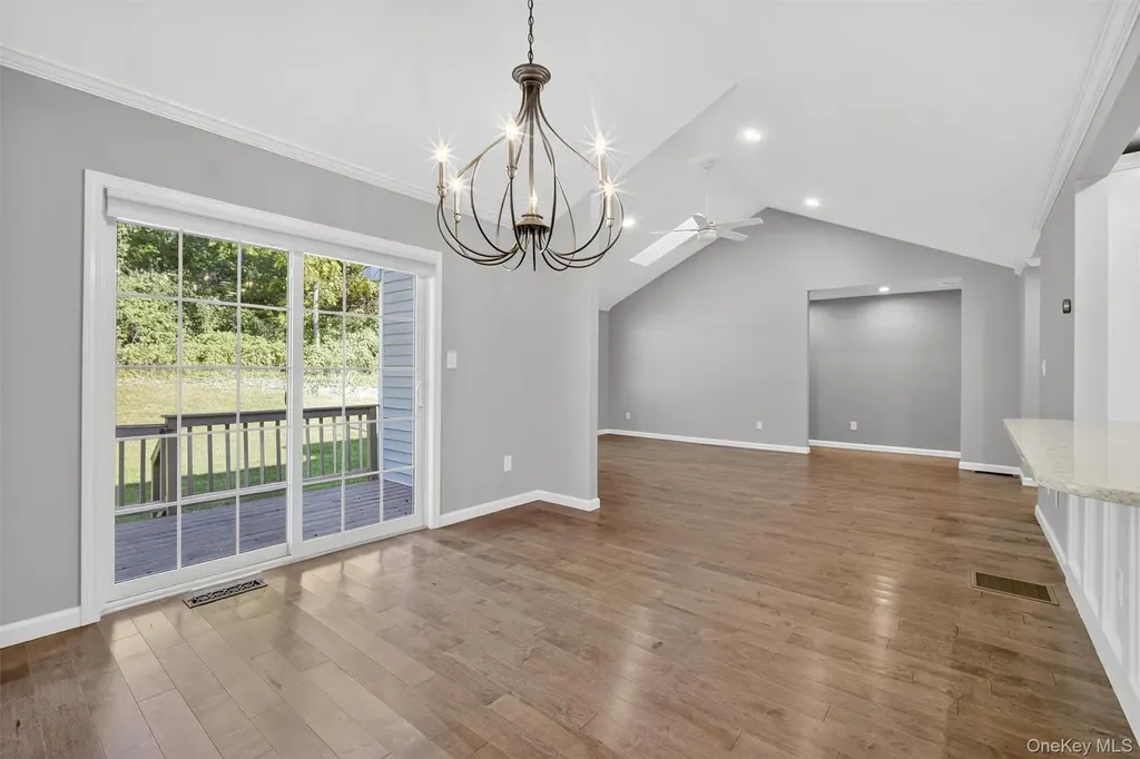 60 Muirfield Court Poughkeepsie NY 12603