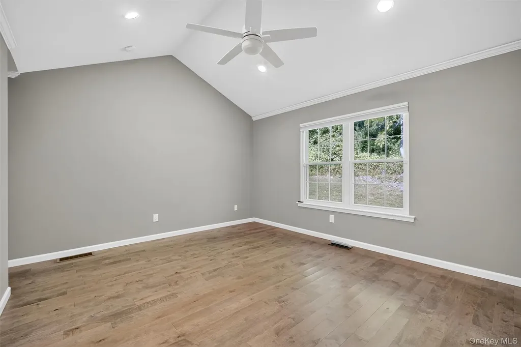 60 Muirfield Court Poughkeepsie NY 12603