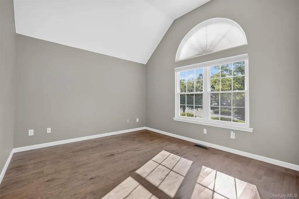 60 Muirfield Court Poughkeepsie NY 12603