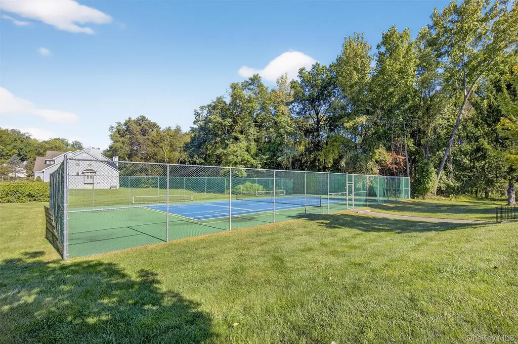 60 Muirfield Court Poughkeepsie NY 12603