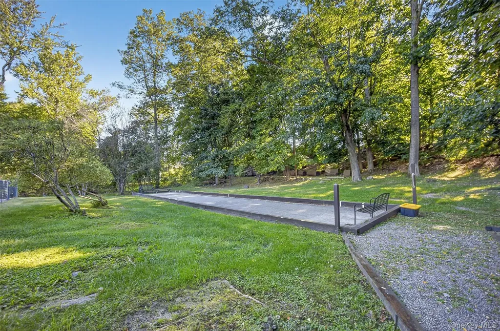 60 Muirfield Court Poughkeepsie NY 12603