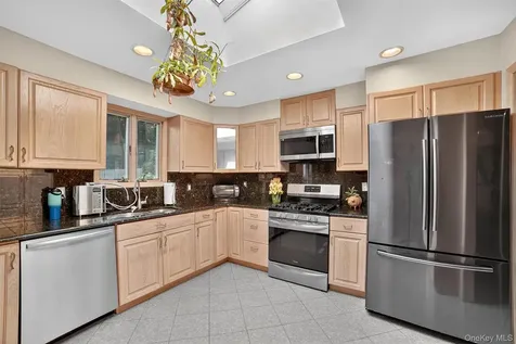 1 Overhill Road Elmsford NY 10523