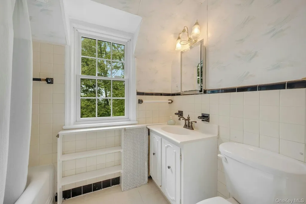 13 Barksdale Road White Plains NY 10607