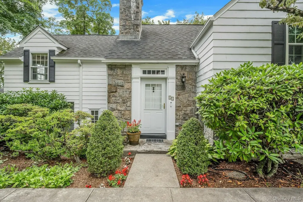 13 Barksdale Road White Plains NY 10607
