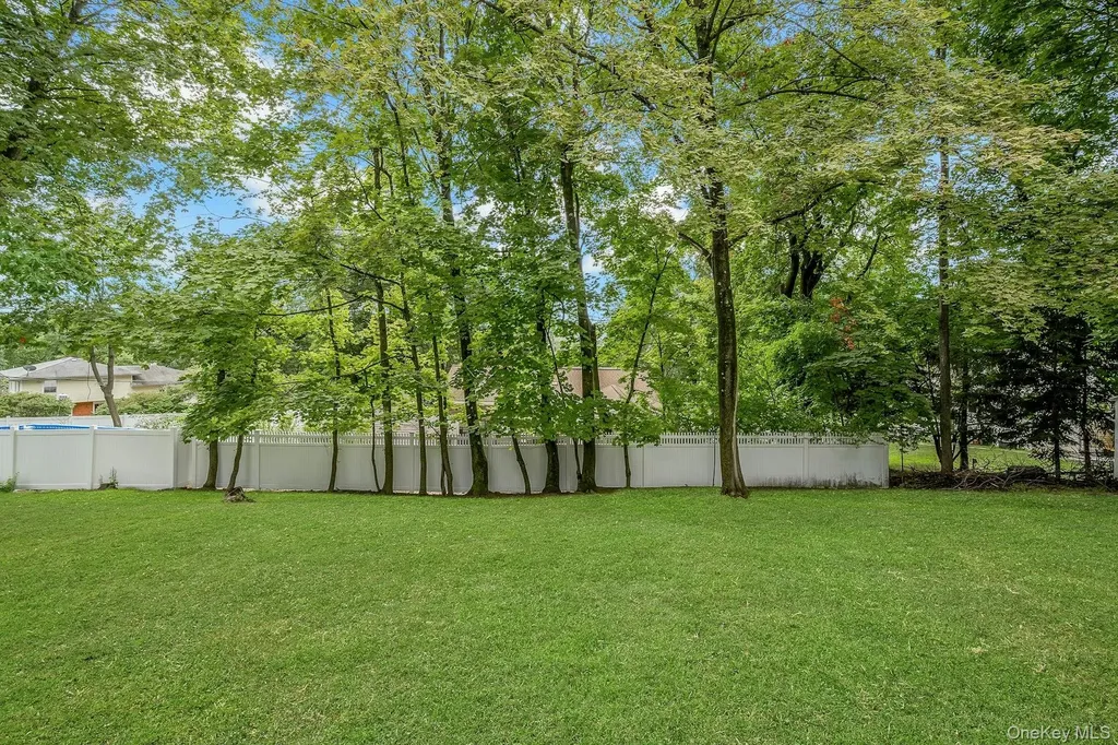 13 Barksdale Road White Plains NY 10607