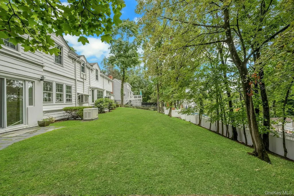 13 Barksdale Road White Plains NY 10607