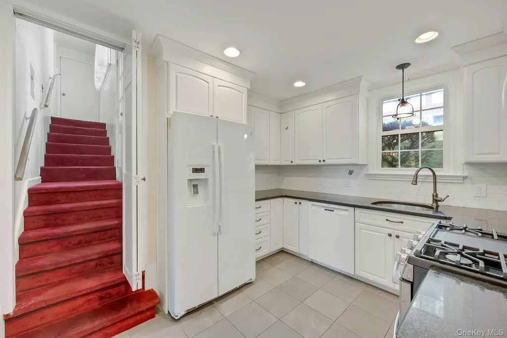 13 Barksdale Road White Plains NY 10607