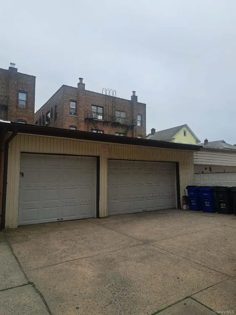 42-15 164th Street Flushing NY 11358