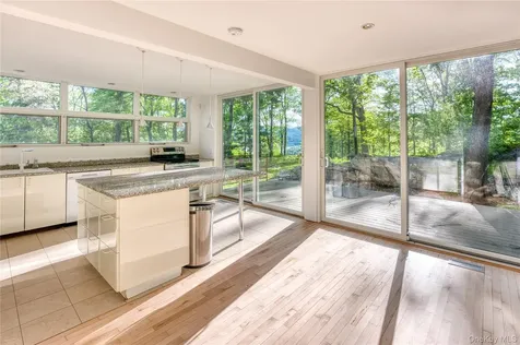 61 Indian Brook Road Garrison NY 10524