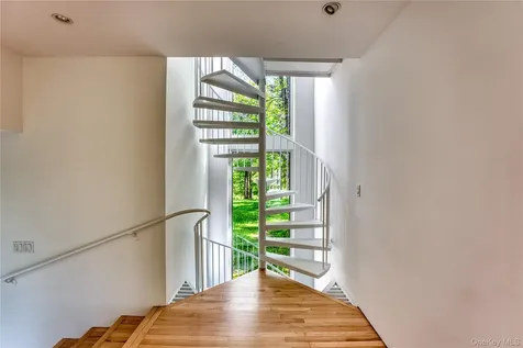 61 Indian Brook Road Garrison NY 10524