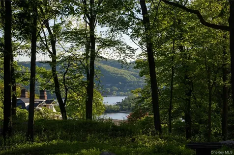 61 Indian Brook Road Garrison NY 10524