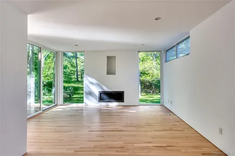 61 Indian Brook Road Garrison NY 10524