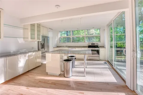 61 Indian Brook Road Garrison NY 10524