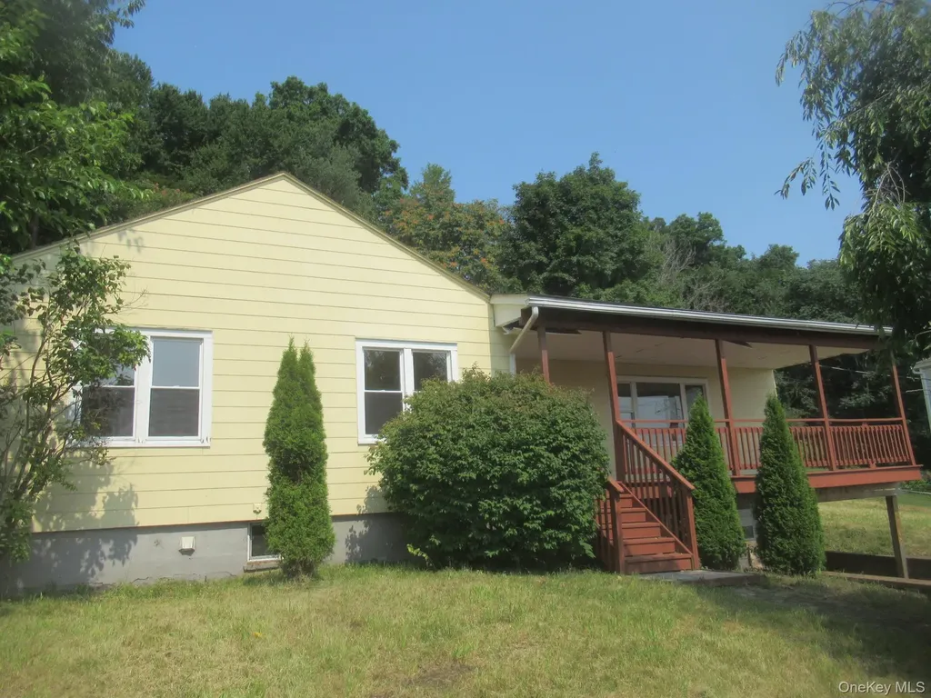 33 Meadow Avenue Chester NY 10918