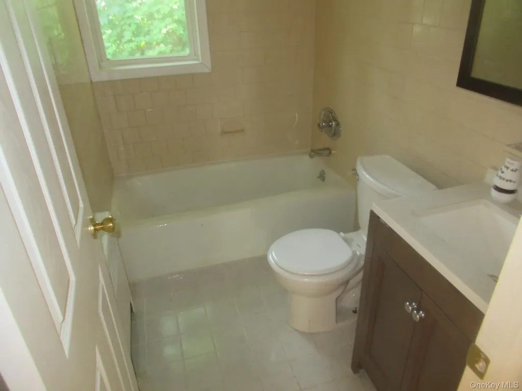33 Meadow Avenue Chester NY 10918