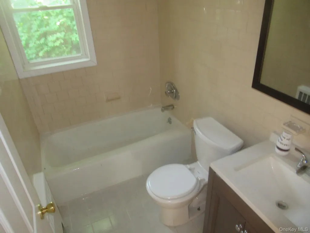 33 Meadow Avenue Chester NY 10918