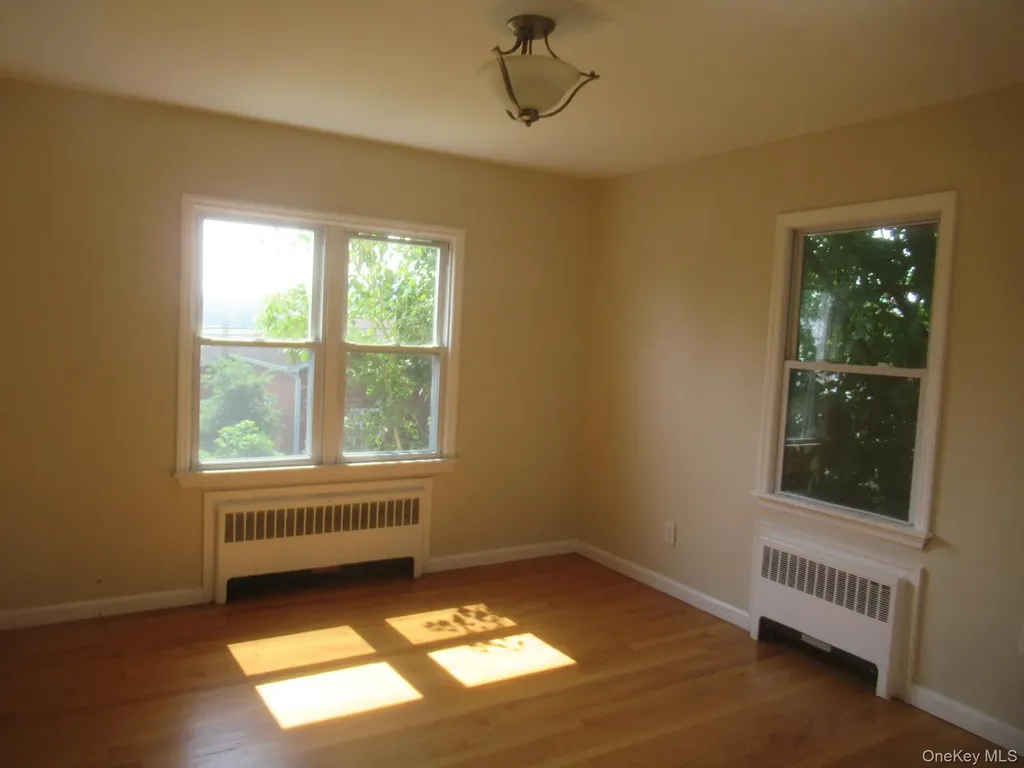 33 Meadow Avenue Chester NY 10918
