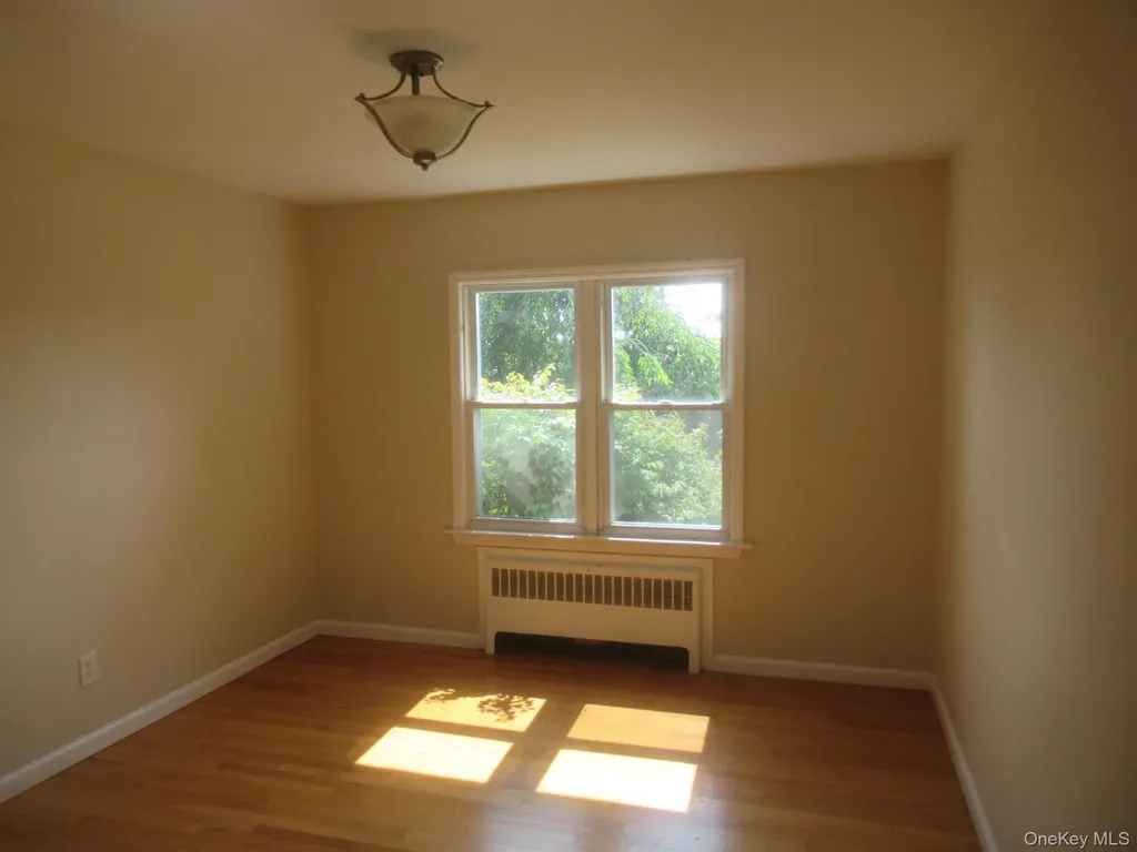 33 Meadow Avenue Chester NY 10918