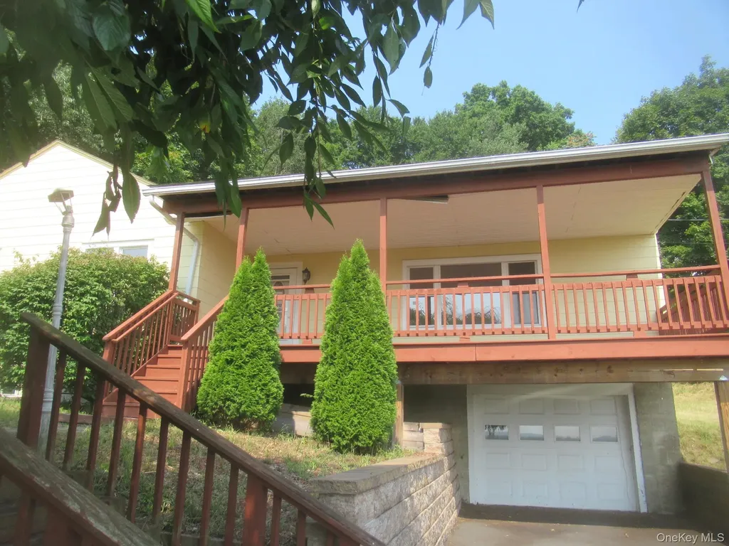 33 Meadow Avenue Chester NY 10918