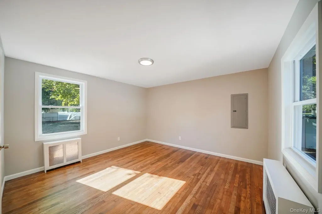 2 Myrtle Lane Coram NY 11727