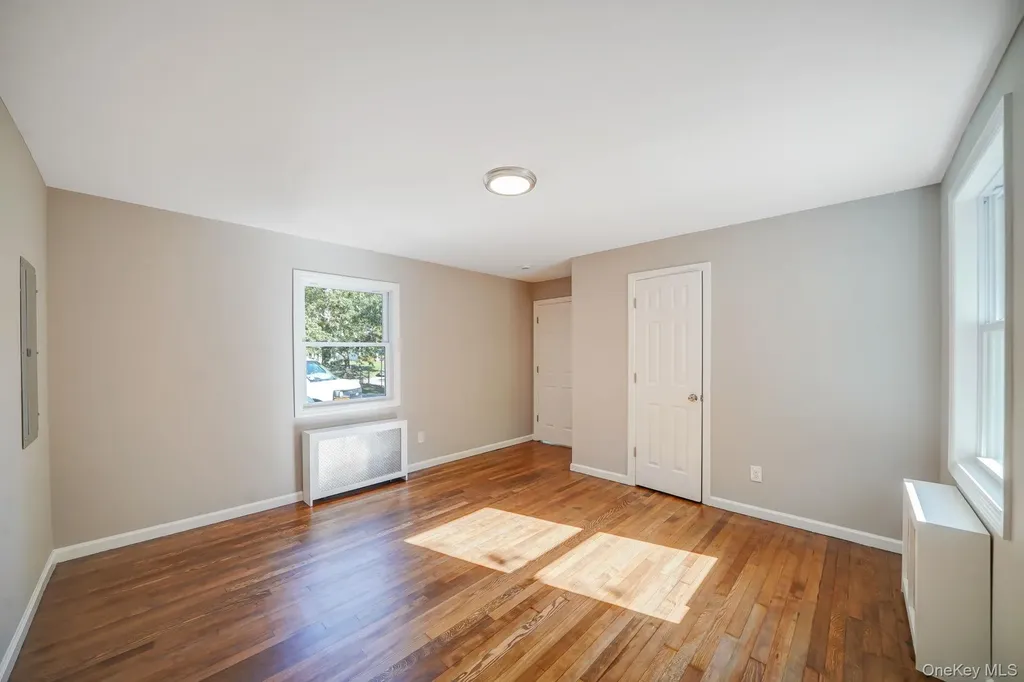 2 Myrtle Lane Coram NY 11727