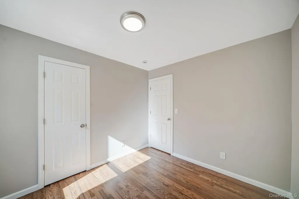 2 Myrtle Lane Coram NY 11727