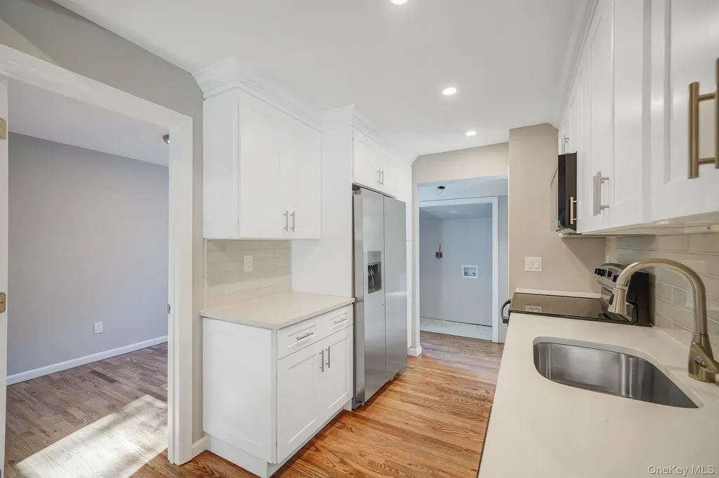 2 Myrtle Lane Coram NY 11727